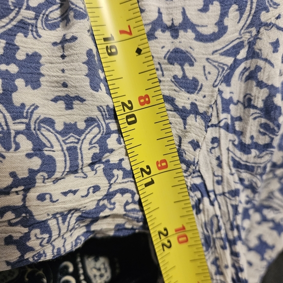 Alythea floral cotton blouse - Picture 9 of 10